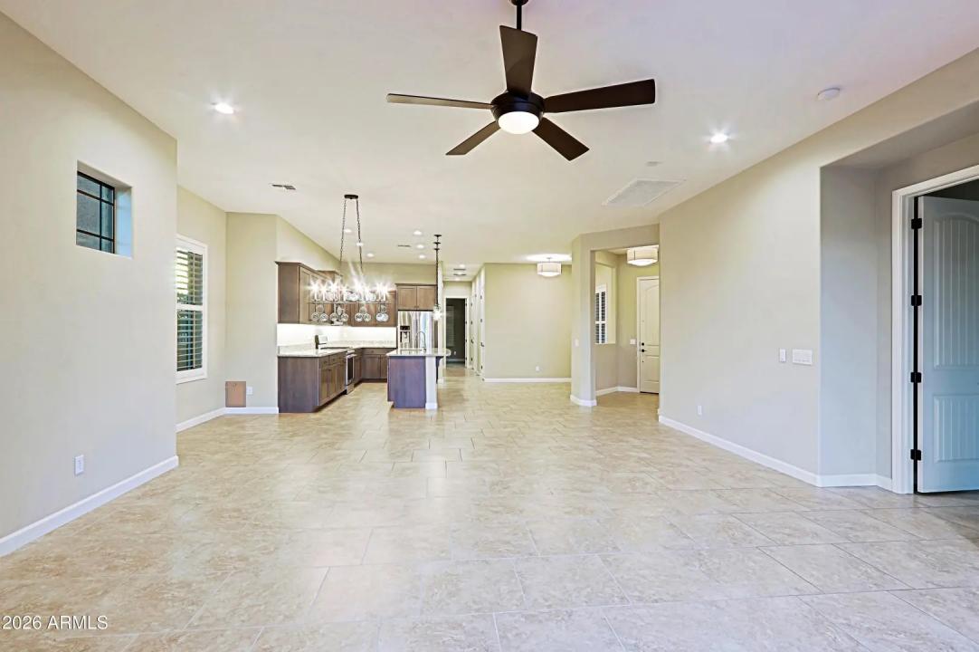 Real Estate Picture 24