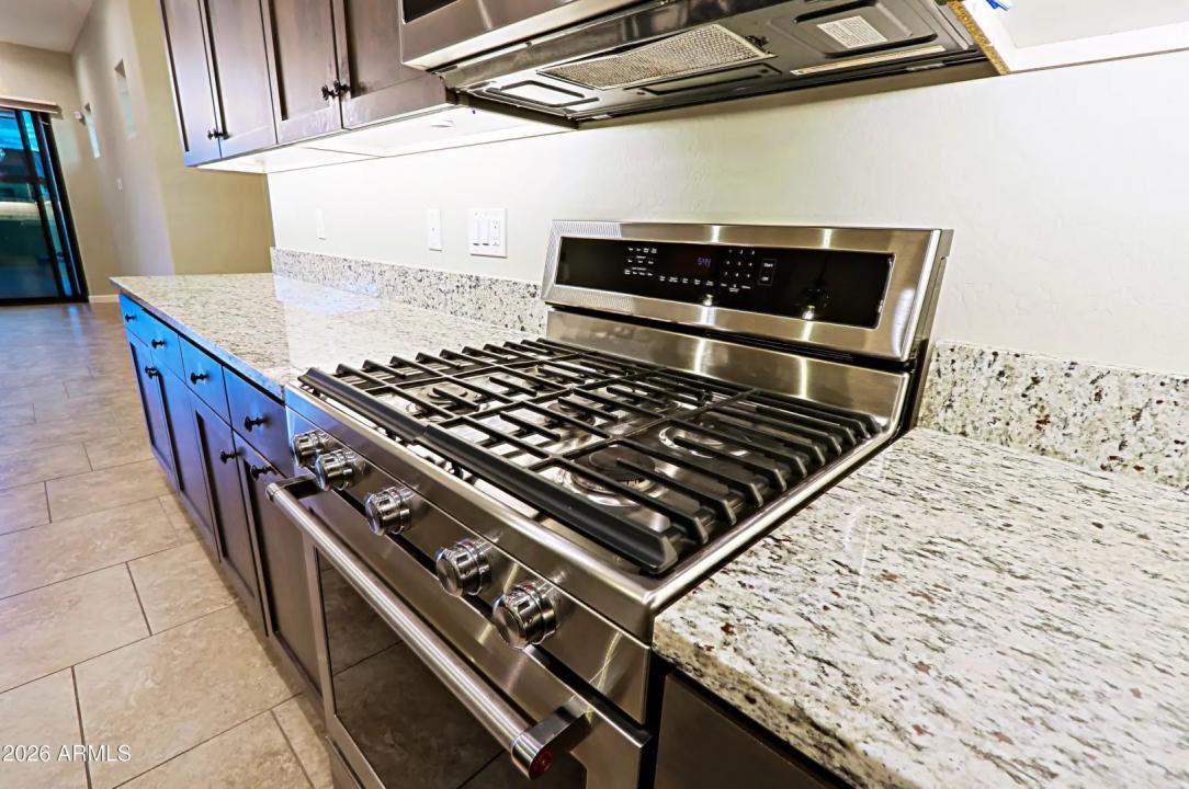 Real Estate Picture 13