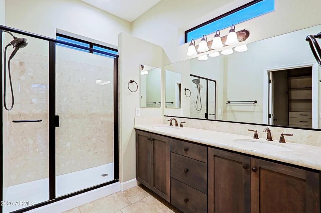 Real Estate Picture 29