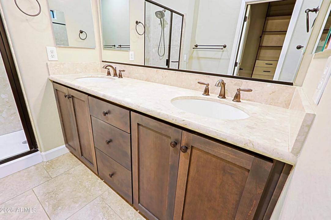 Real Estate Picture 30