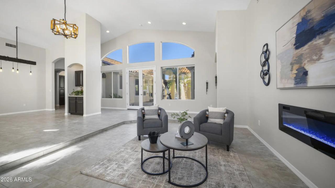 Real Estate Picture 13