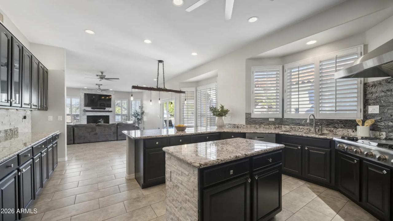 Real Estate Picture 15