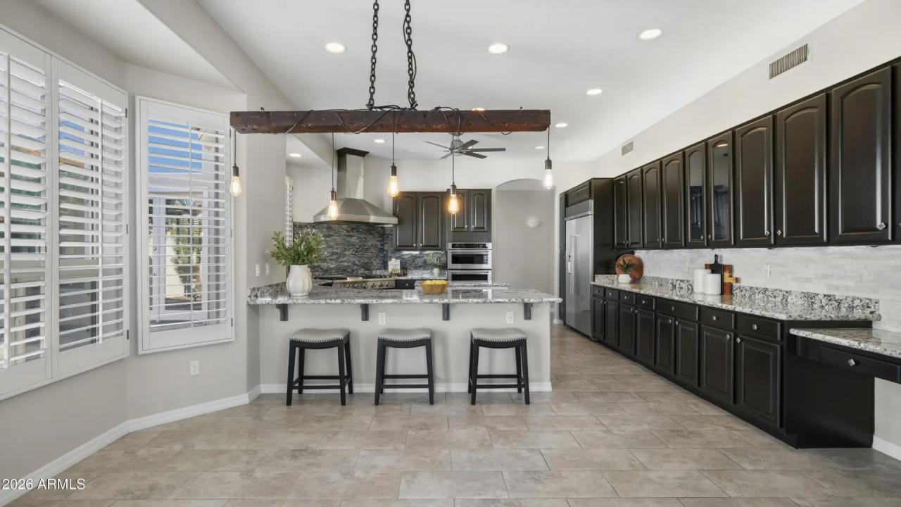Real Estate Picture 21