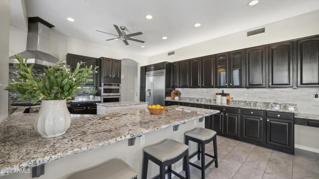 Real Estate Picture 22