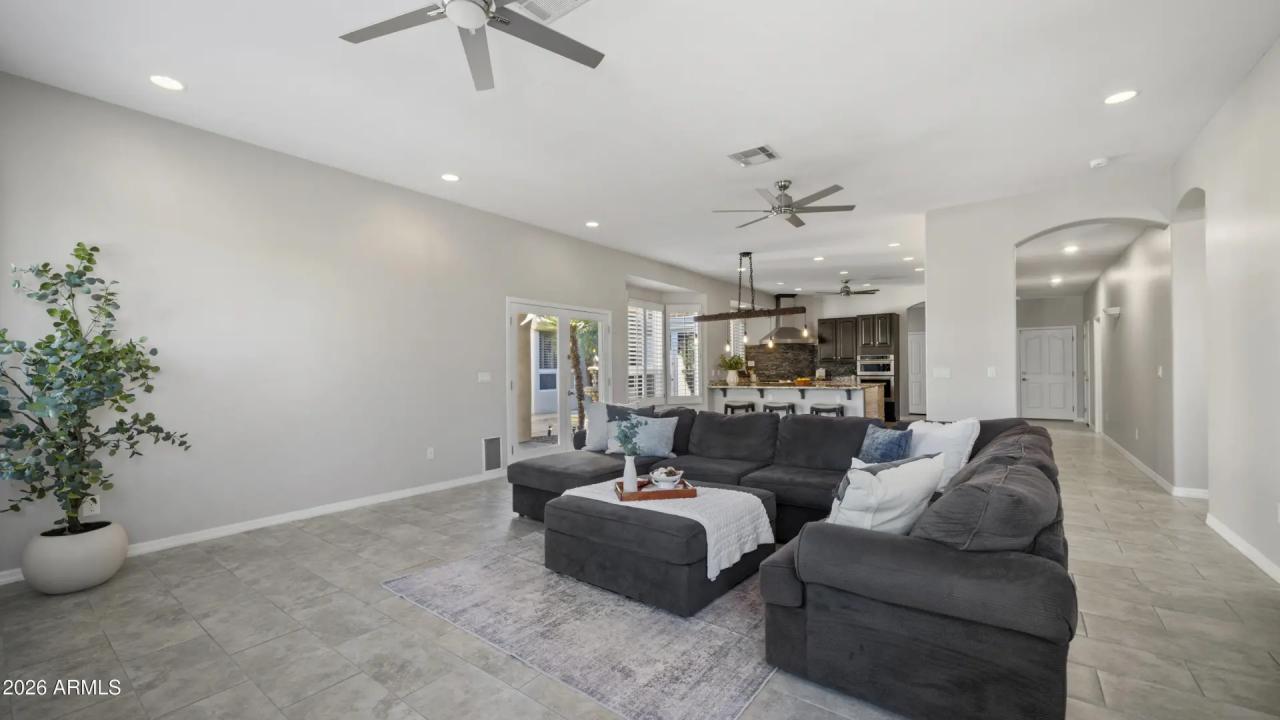 Real Estate Picture 25