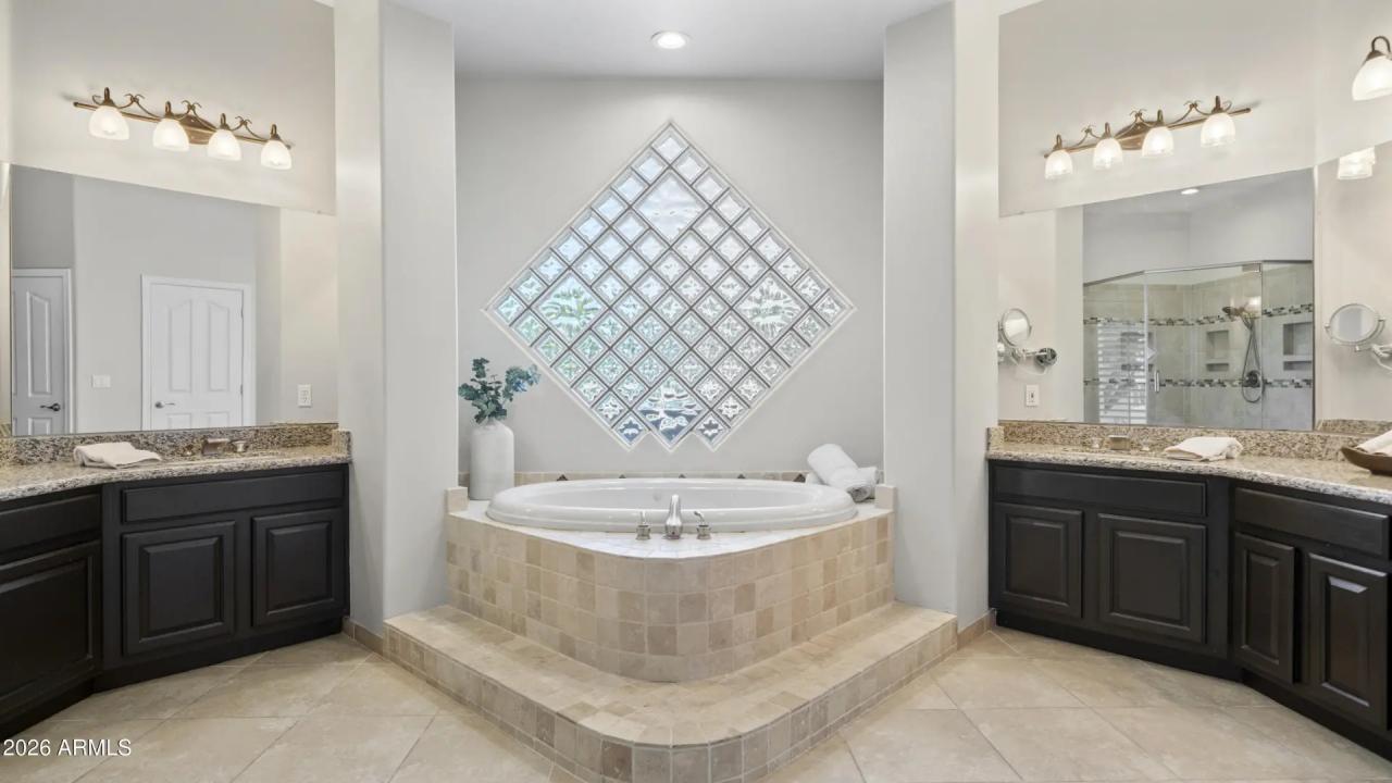 Real Estate Picture 30