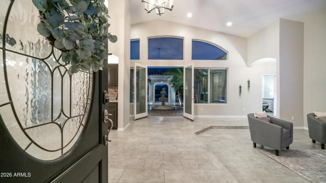 Real Estate Picture 7