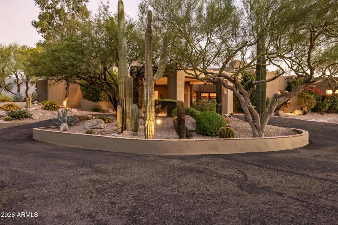 Real Estate Picture 10