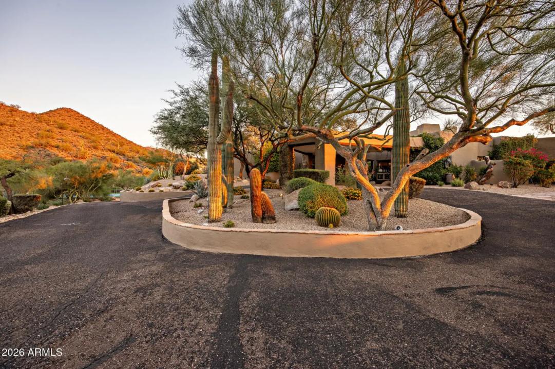 Real Estate Picture 17