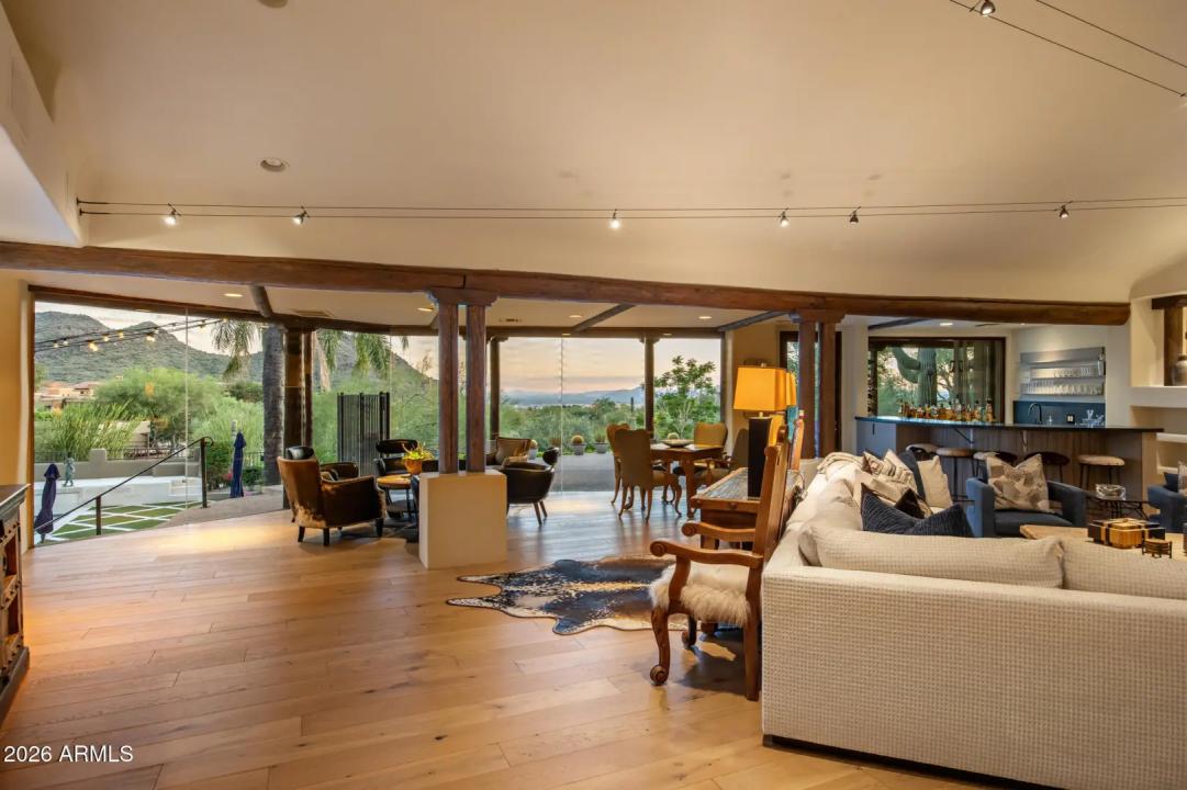 Real Estate Picture 25