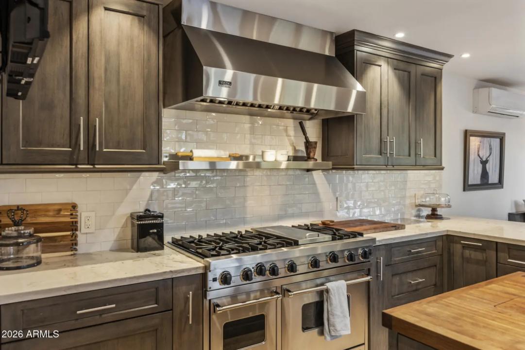 Real Estate Picture 33