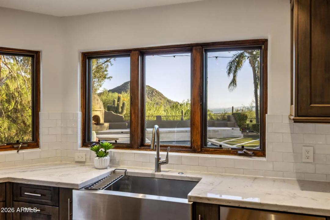 Real Estate Picture 32