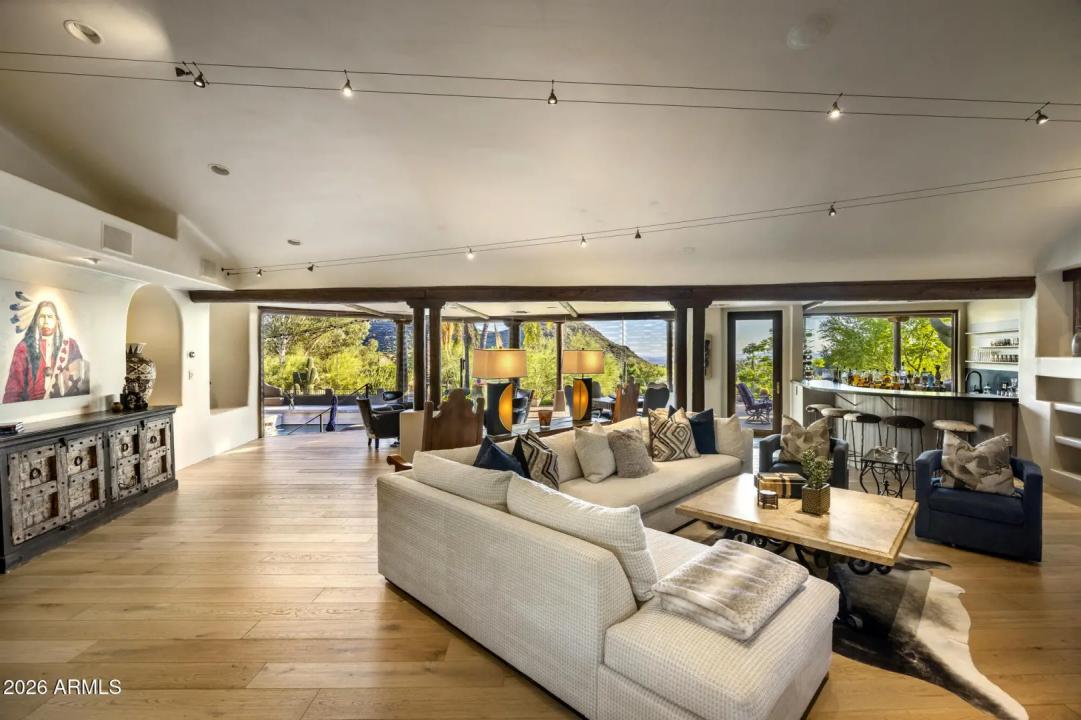 Real Estate Picture 23