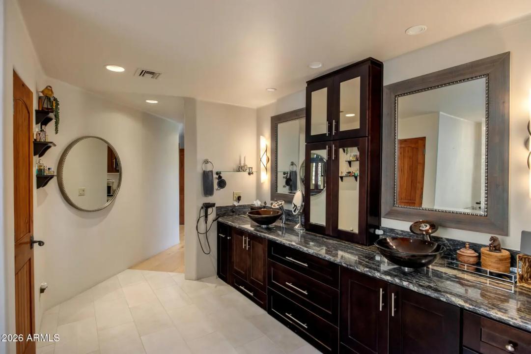 Real Estate Picture 41