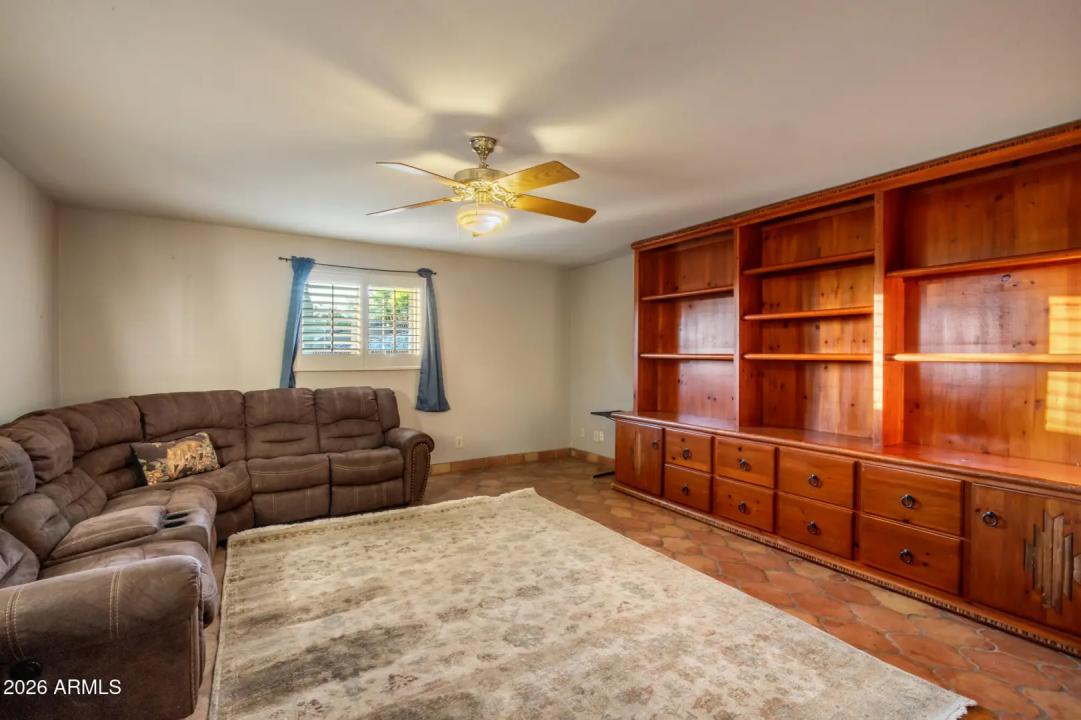 Real Estate Picture 69