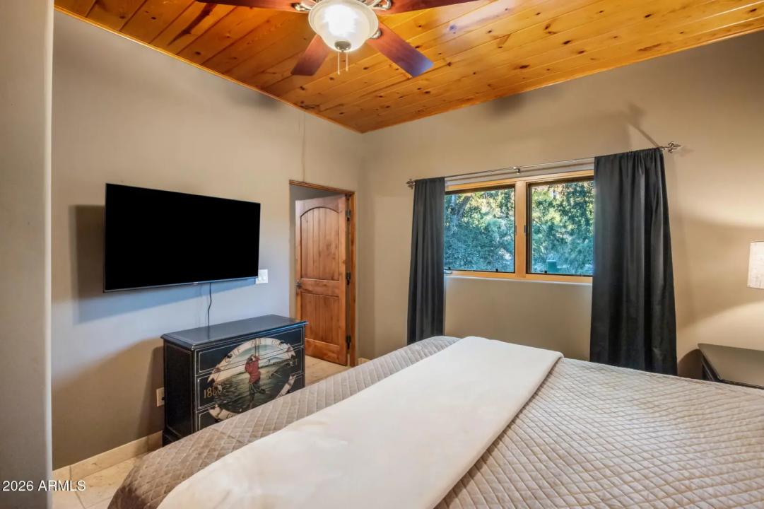 Real Estate Picture 72