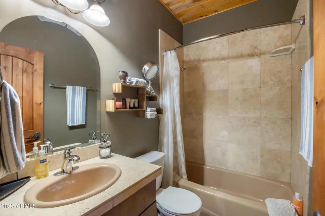 Real Estate Picture 73