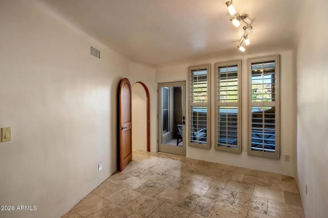 Real Estate Picture 49