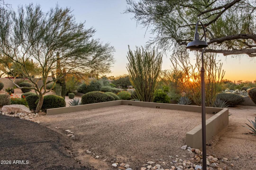 Real Estate Picture 98