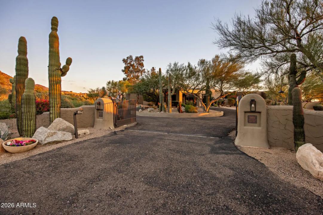 Real Estate Picture 99