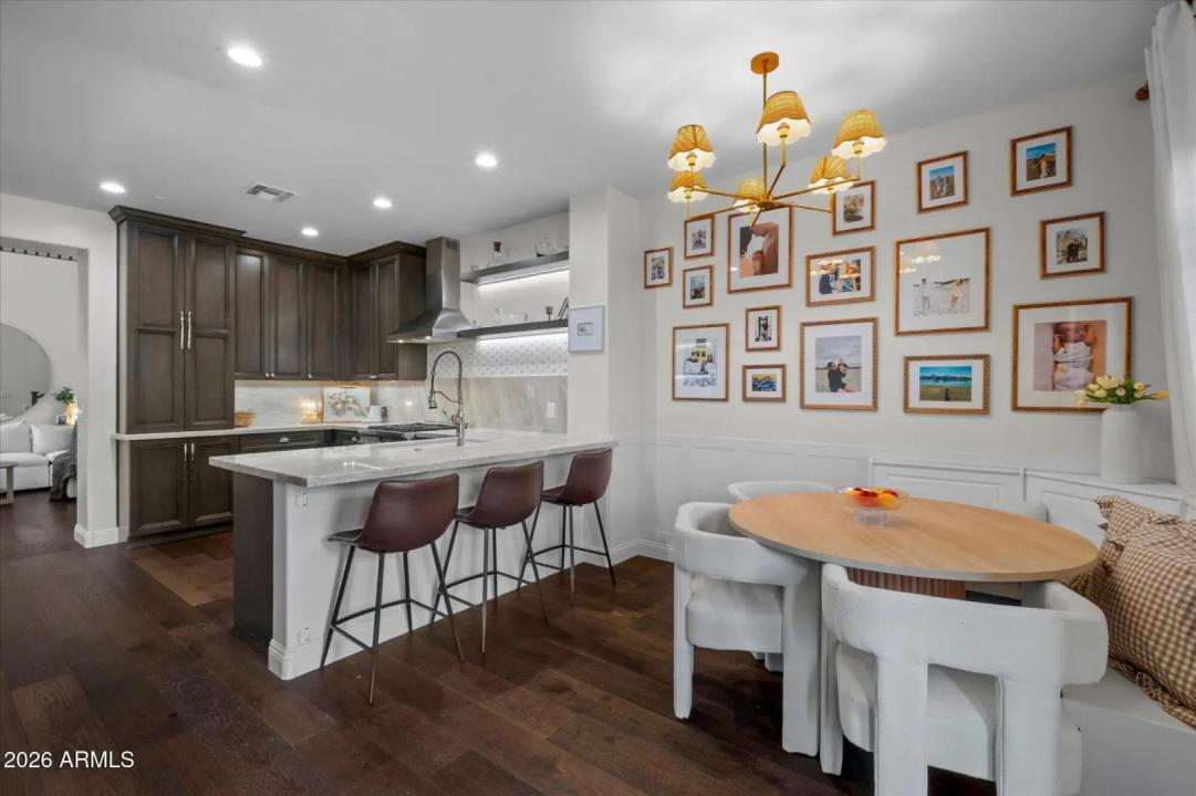 Real Estate Picture 9