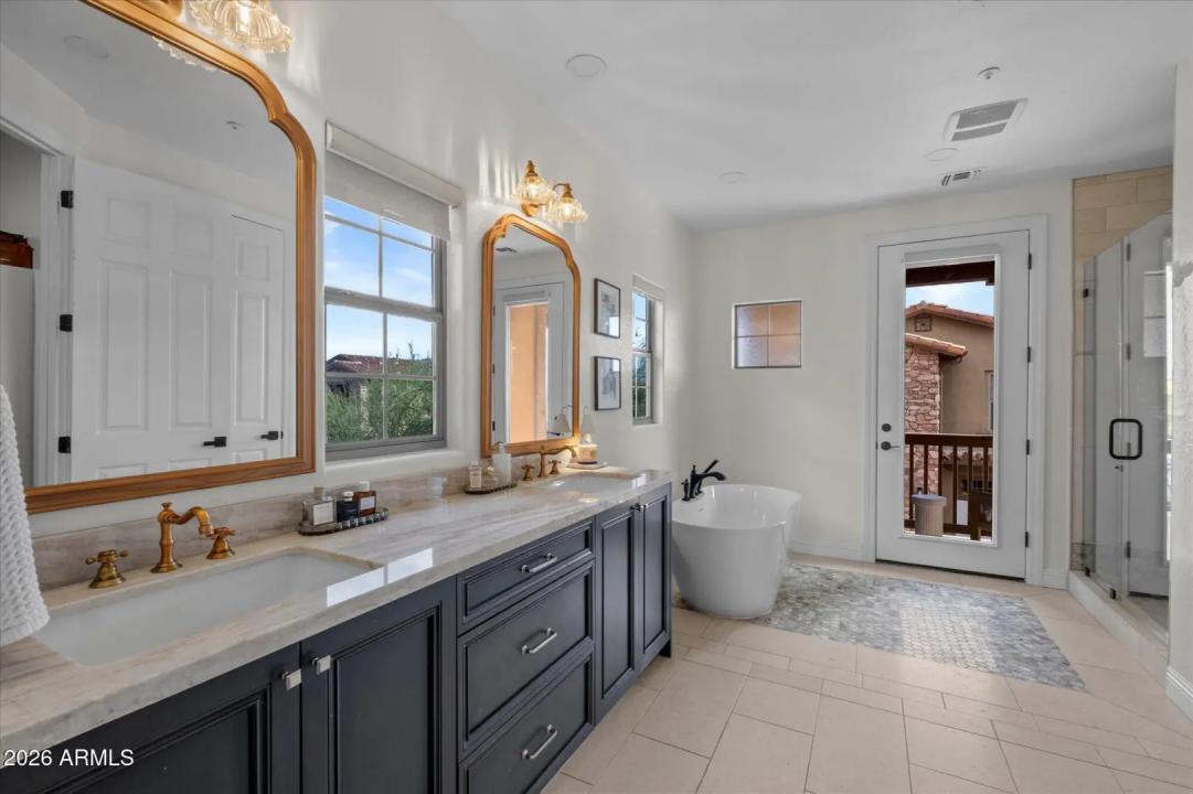 Real Estate Picture 16