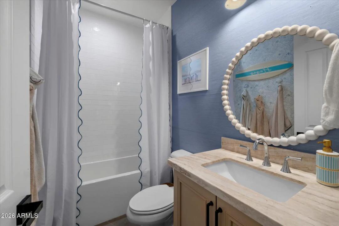 Real Estate Picture 19