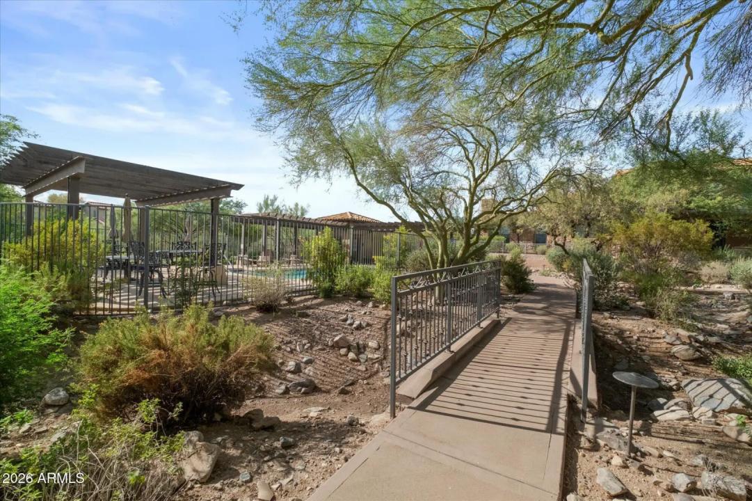 Real Estate Picture 26