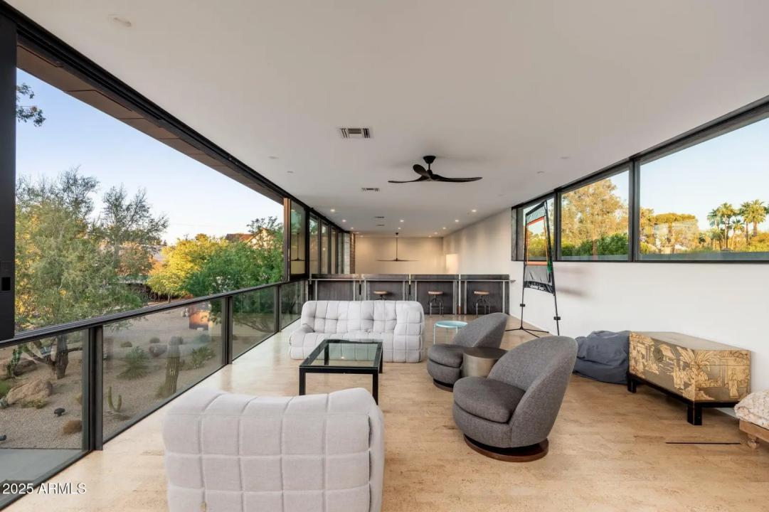 Real Estate Picture 19