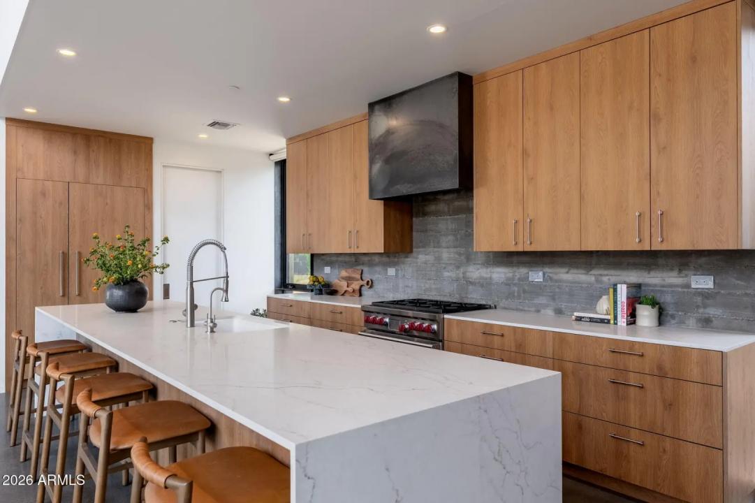 Real Estate Picture 36