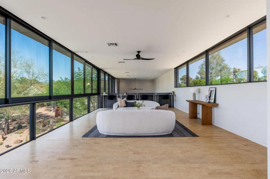 Real Estate Picture 38