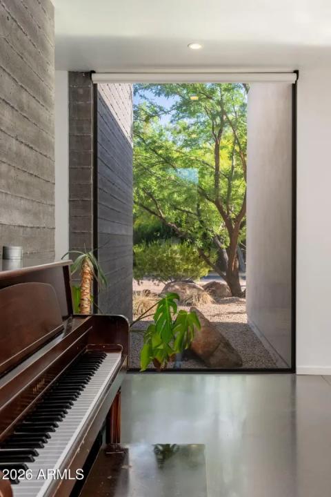 Real Estate Picture 41