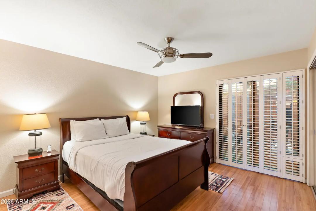 Real Estate Picture 10