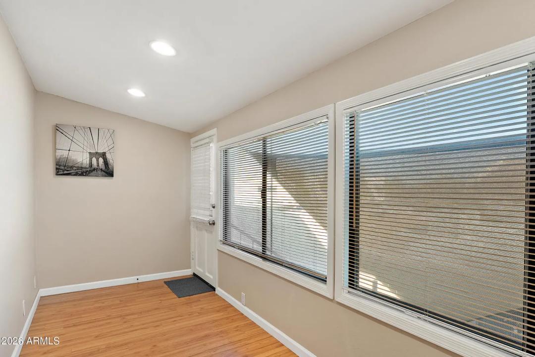 Real Estate Picture 22
