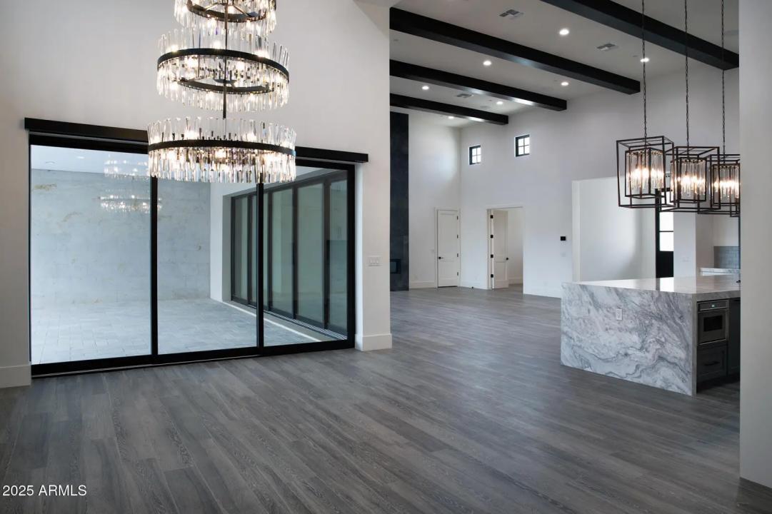 Real Estate Picture 9