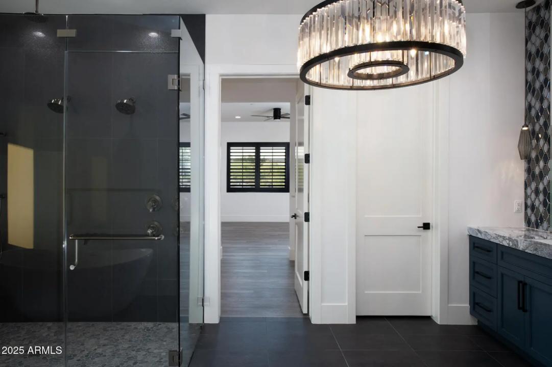 Real Estate Picture 17