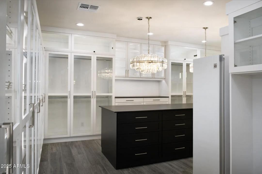 Real Estate Picture 21