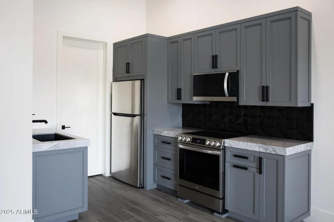 Real Estate Picture 31