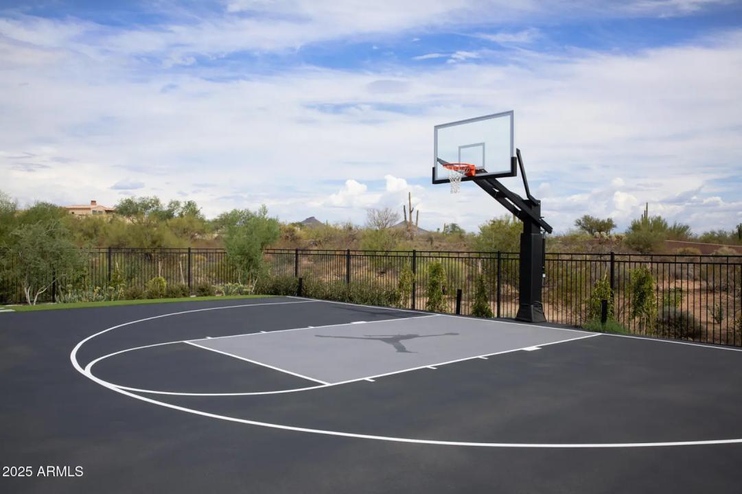 Real Estate Picture 36
