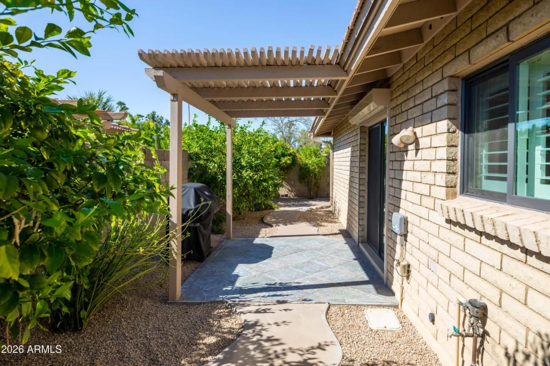 Real Estate Picture 38