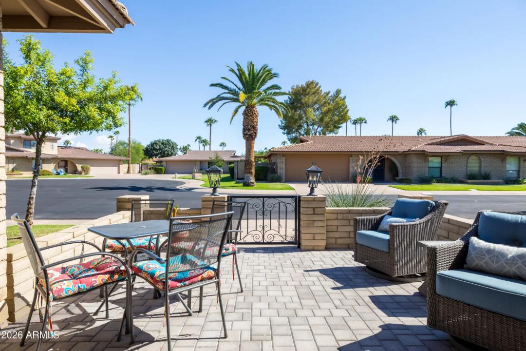 Real Estate Picture 3