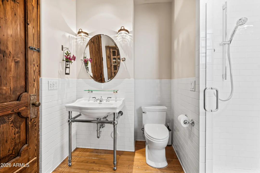 Real Estate Picture 25