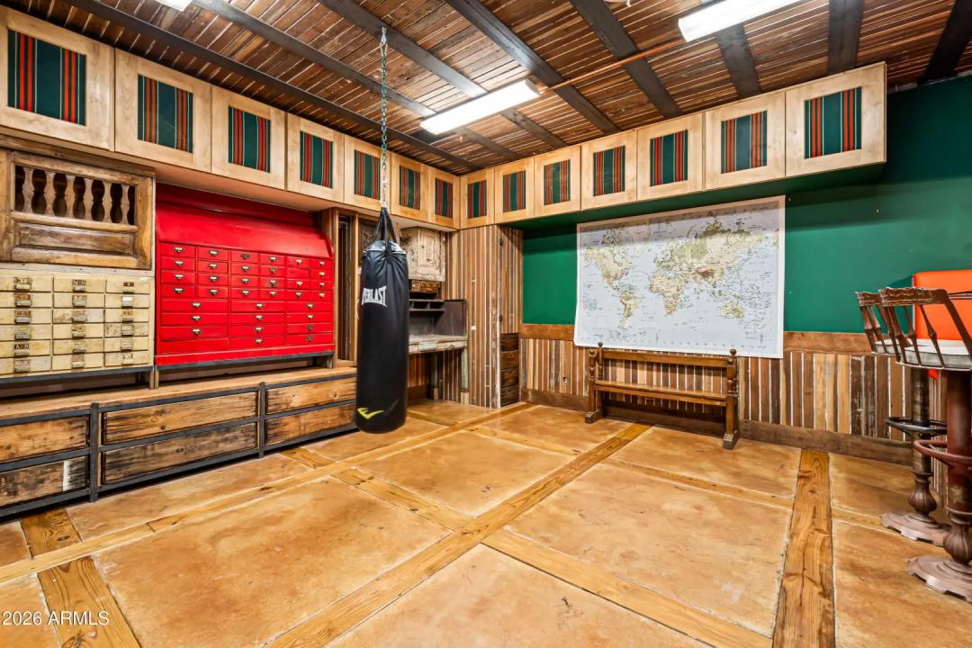 Real Estate Picture 50