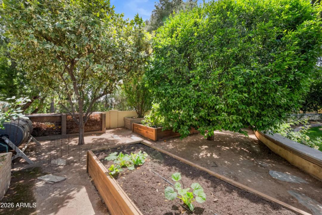 Real Estate Picture 74