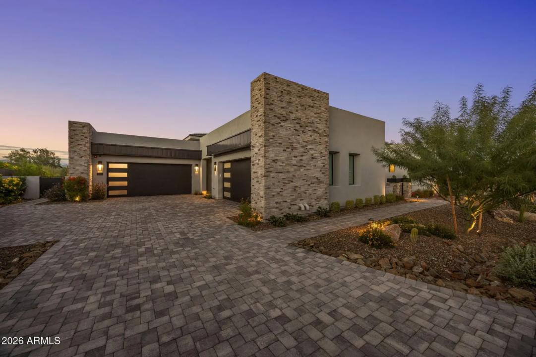 Real Estate Picture 50