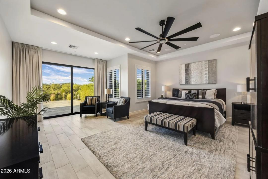 Real Estate Picture 28