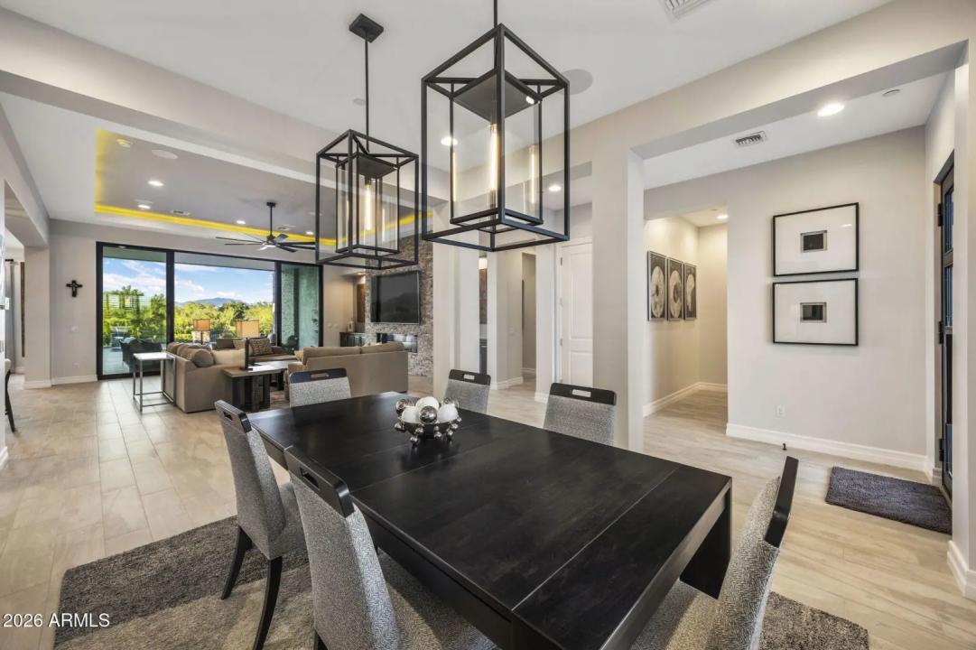 Real Estate Picture 13