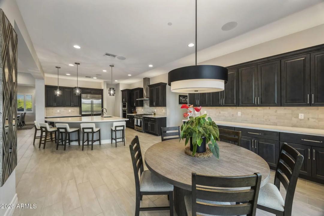 Real Estate Picture 21