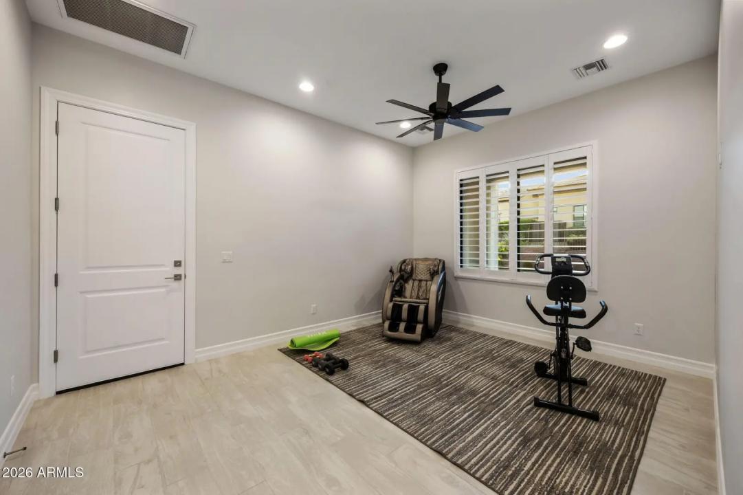 Real Estate Picture 41
