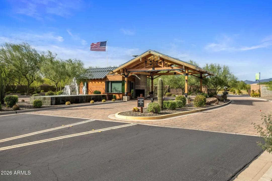 Real Estate Picture 75